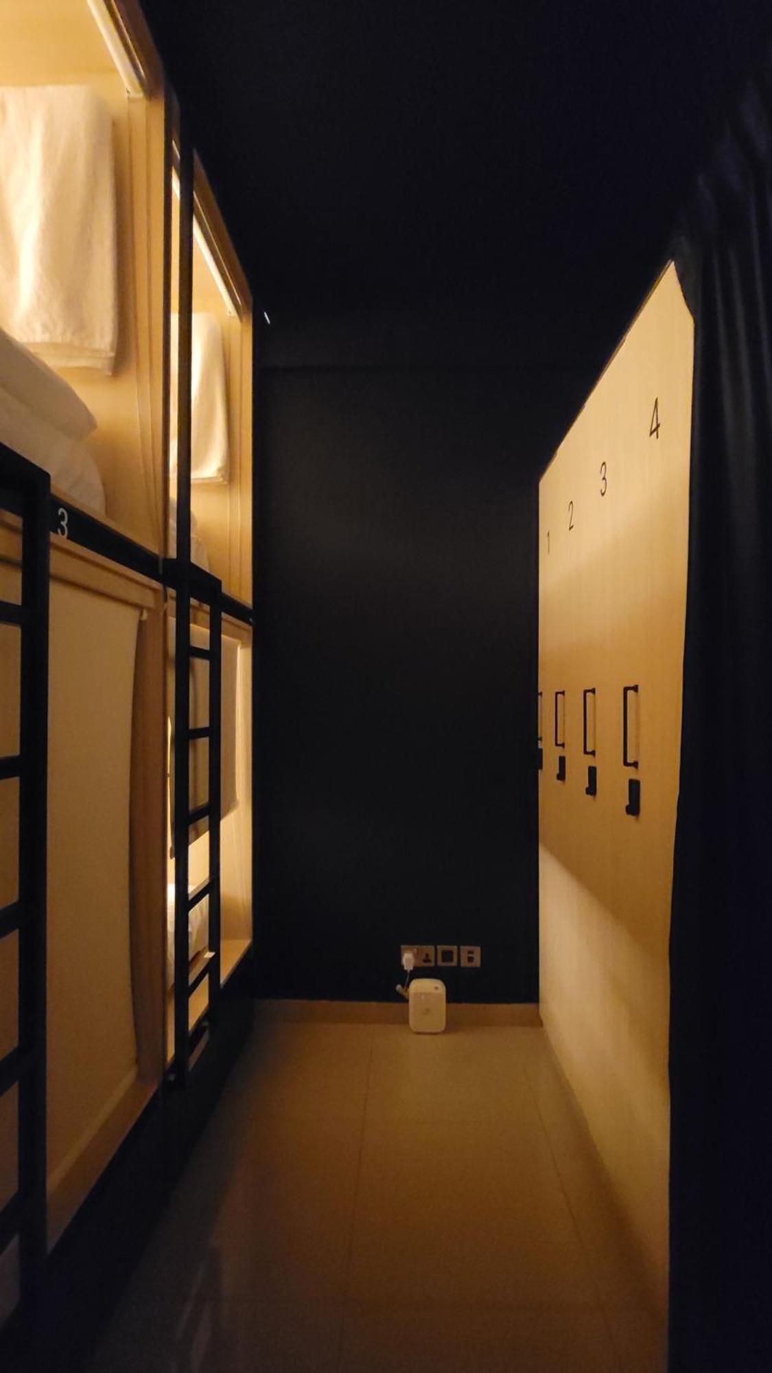 Westay Capsule Hostel Dubai Exterior photo