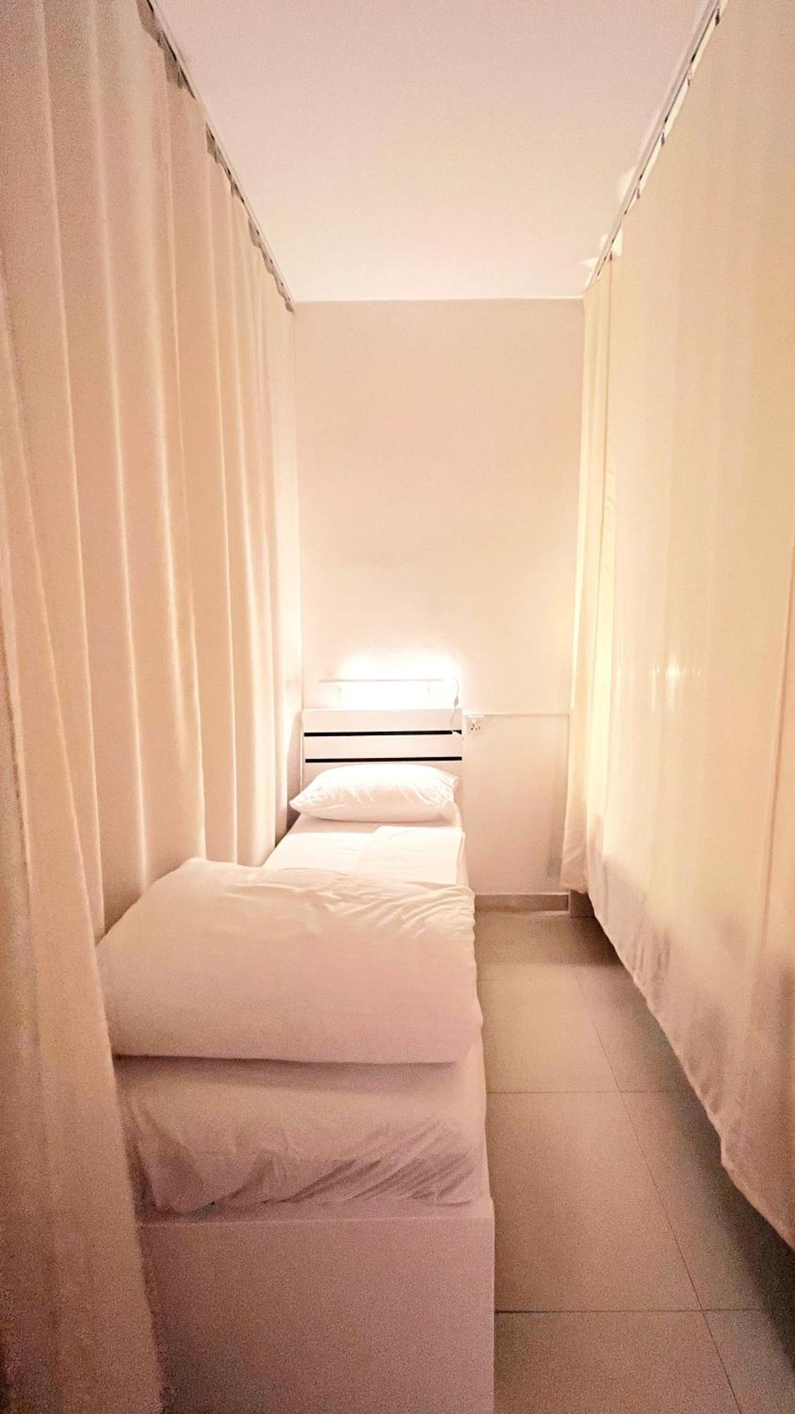 Westay Capsule Hostel Dubai Exterior photo